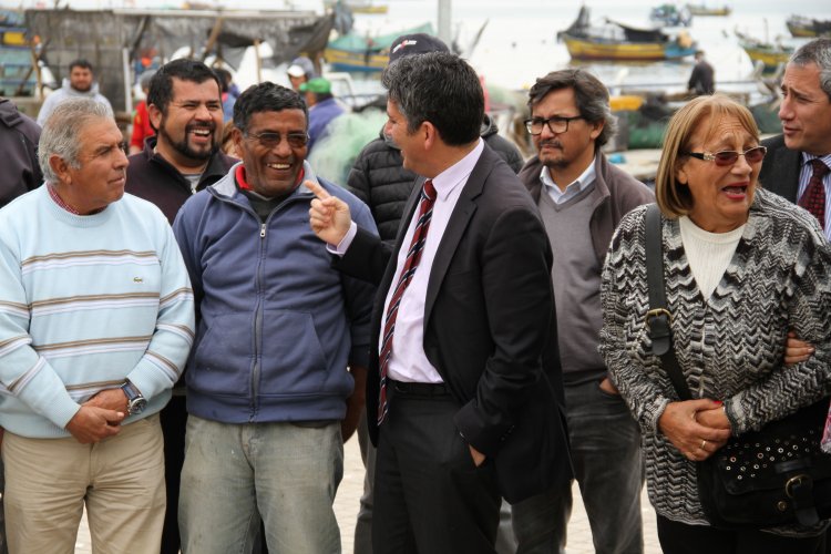 CON CHURRASCO MARINO CONSTITUYENTE INVITAN A PARTICIPAR EN CABILDO REGIONAL