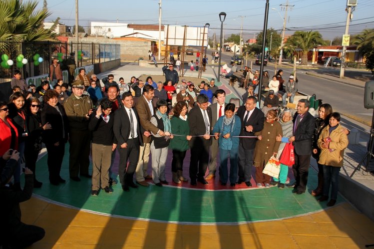 VECINOS DE POBLACIÓN JUAN XXIII RECUPERAN ESPACIO PÚBLICO MEDIANTE PROGRAMA “QUIERO MI BARRIO”