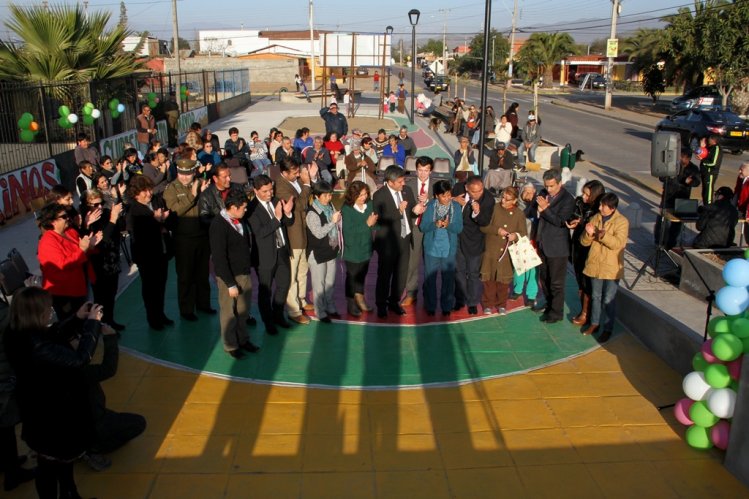 VECINOS DE POBLACIÓN JUAN XXIII RECUPERAN ESPACIO PÚBLICO MEDIANTE PROGRAMA “QUIERO MI BARRIO”