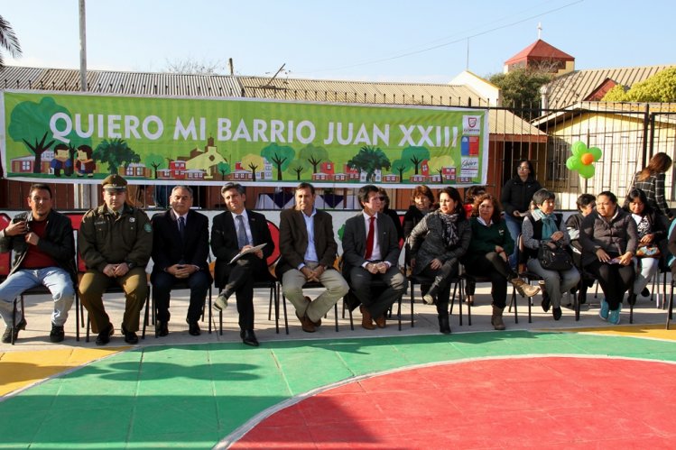 VECINOS DE POBLACIÓN JUAN XXIII RECUPERAN ESPACIO PÚBLICO MEDIANTE PROGRAMA “QUIERO MI BARRIO”