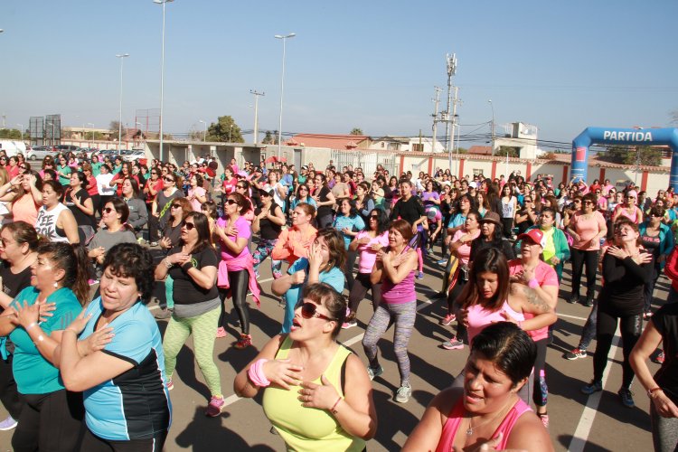 CON AMPLIA CONVOCATORIA SE DESARROLLÓ MASTER CLASS DE ZUMBA POR EL ANIVERSARIO DE LA SERENA