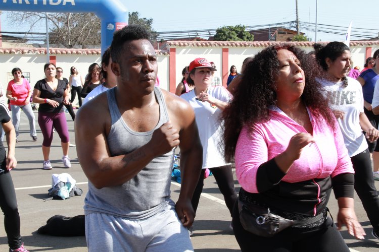 CON AMPLIA CONVOCATORIA SE DESARROLLÓ MASTER CLASS DE ZUMBA POR EL ANIVERSARIO DE LA SERENA