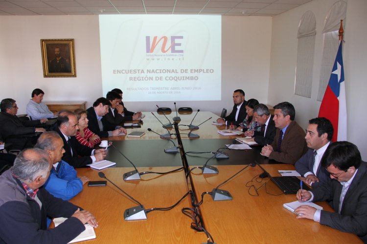 GREMIOS EMPRESARIALES Y EL GOBIERNO ABORDAN DESAFÍOS PARA REACTIVAR LA ECONOMÍA DE LA REGIÓN DE COQUIMBO