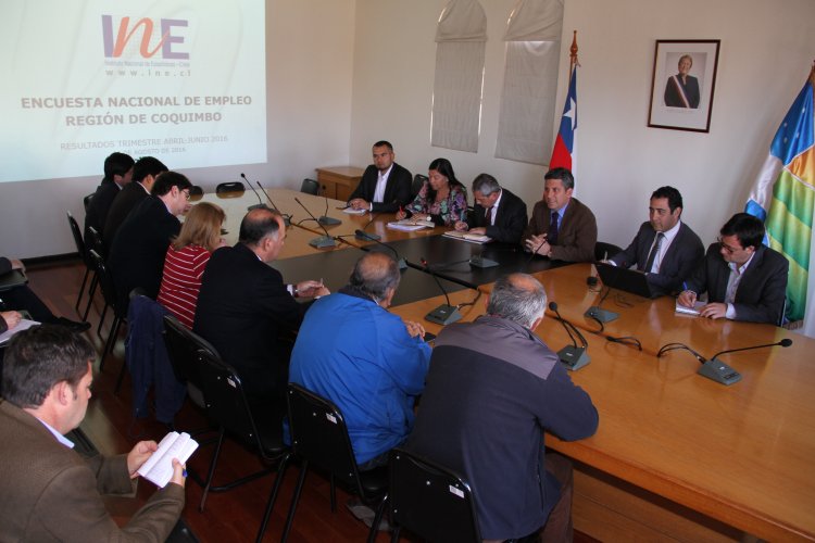 GREMIOS EMPRESARIALES Y EL GOBIERNO ABORDAN DESAFÍOS PARA REACTIVAR LA ECONOMÍA DE LA REGIÓN DE COQUIMBO