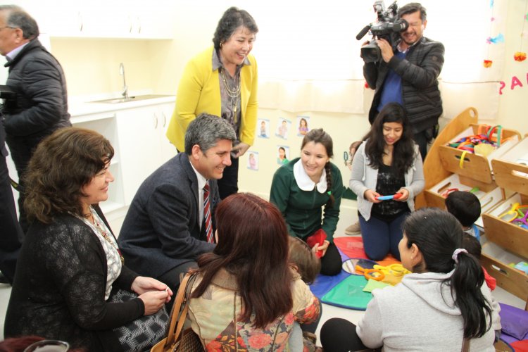 FAMILIAS DESTACAN APORTE DE NUEVOS JARDINES INFANTILES IMPULSADOS POR PROGRAMA DE LA PRESIDENTA BACHELET