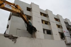 COMIENZA DEMOLICIÓN DEL HOSPITAL DE COQUIMBO EN LA TORRE ANTIGUA DAÑADA POR EL TERREMOTO