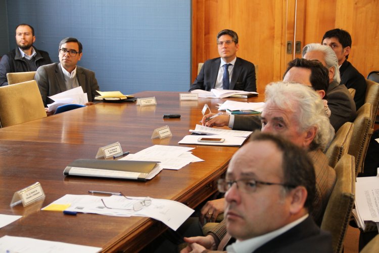 NUEVOS PROYECTOS DE ENERGÍA SOLAR Y EÓLICA AUMENTAN CAPACIDAD DE GENERACIÓN ELÉCTRICA