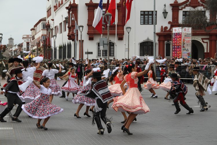 LA SERENA REALIZA RECONOCIMIENTO PÓSTUMO A GABRIELA MISTRAL SOLICITADO POR INTENDENTE EN ANIVERSARIO 472 DE LA COMUNA