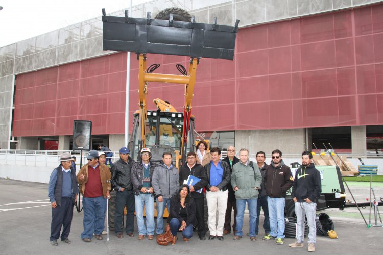 MINISTRA WILLIAMS ENTREGA MÁS DE 460 MILLONES QUE BENEFICIARÁN A MÁS DE MIL PEQUEÑOS MINEROS DE LA REGIÓN