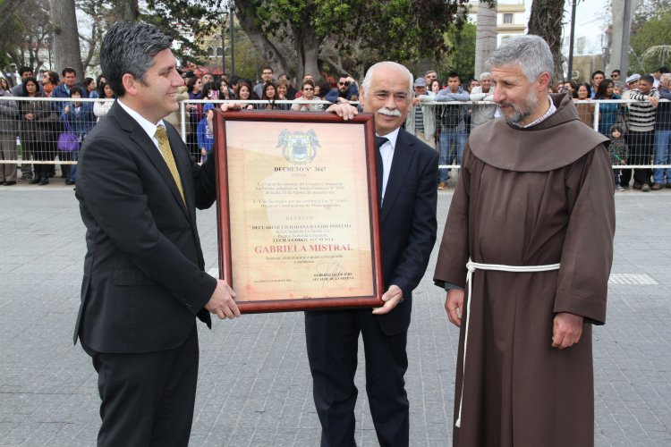LA SERENA REALIZA RECONOCIMIENTO PÓSTUMO A GABRIELA MISTRAL SOLICITADO POR INTENDENTE EN ANIVERSARIO 472 DE LA COMUNA