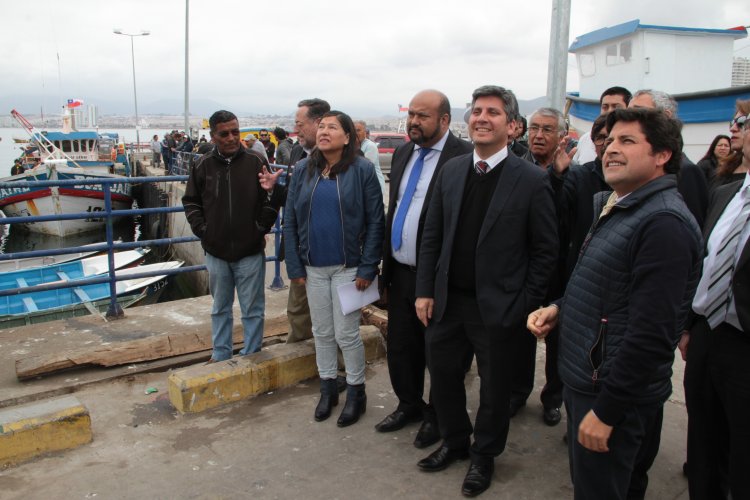 GOBIERNO REGIONAL FINANCIA OBRAS DE RECUPERACIÓN EN CALETA DE COQUIMBO DAÑADA POR EL TSUNAMI