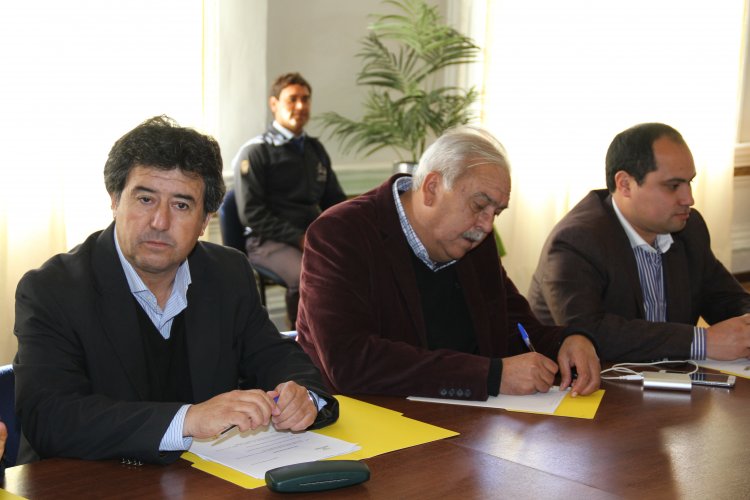 ALCALDES DESTACAN ACUERDOS DE GESTIÓN TRAS REUNIONES POR TERREMOTO Y TSUNAMI
