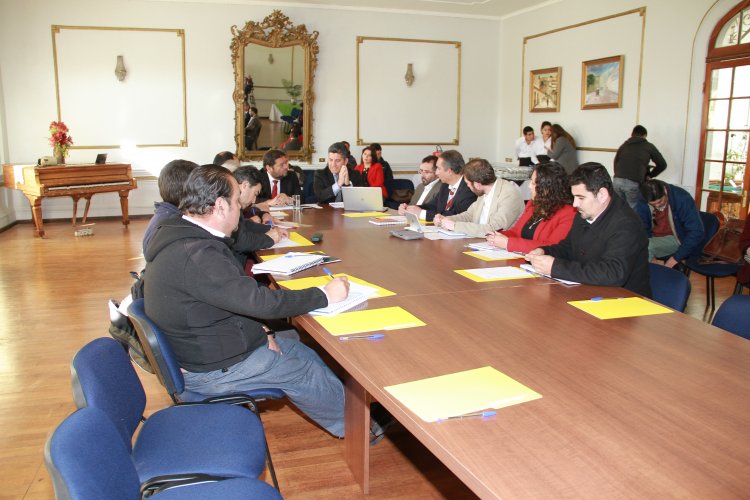 ALCALDES DESTACAN ACUERDOS DE GESTIÓN TRAS REUNIONES POR TERREMOTO Y TSUNAMI