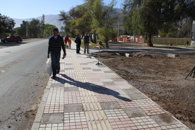 VECINOS DE VICUÑA Y EL TAMBO RECIBEN OBRAS PARA MEJORAR SU SEGURIDAD Y CALIDAD DE VIDA