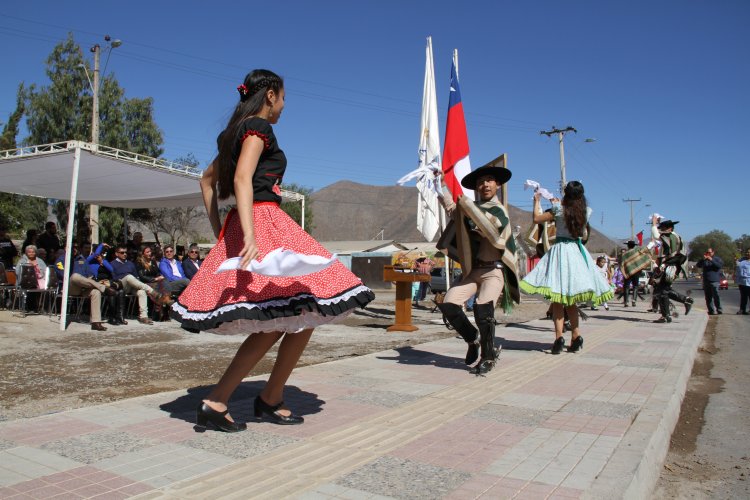 VECINOS DE VICUÑA Y EL TAMBO RECIBEN OBRAS PARA MEJORAR SU SEGURIDAD Y CALIDAD DE VIDA