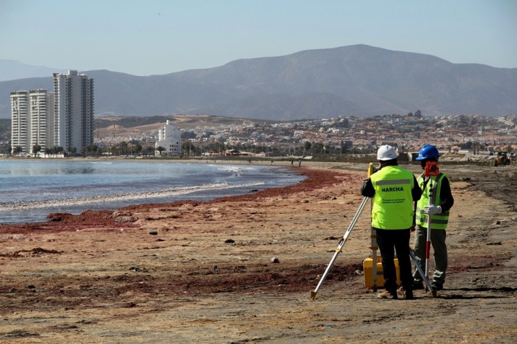 GOBIERNO INICIÓ OBRAS PARA RECUPERAR LA CONECTIVIDAD PEATONAL EN AVENIDA COSTANERA DE COQUIMBO