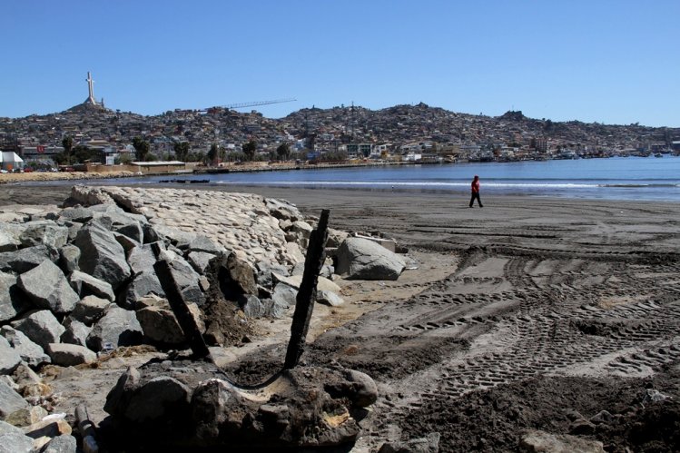 GOBIERNO INICIÓ OBRAS PARA RECUPERAR LA CONECTIVIDAD PEATONAL EN AVENIDA COSTANERA DE COQUIMBO