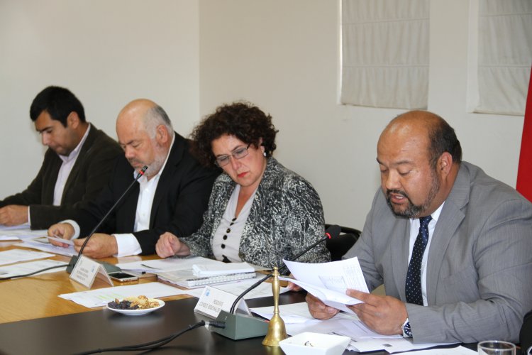 GOBIERNO REGIONAL DEFINE TERCERA PARTE DEL PRESUPUESTO 2016 CON ÉNFASIS EN PROYECTOS QUE GENEREN EMPLEO