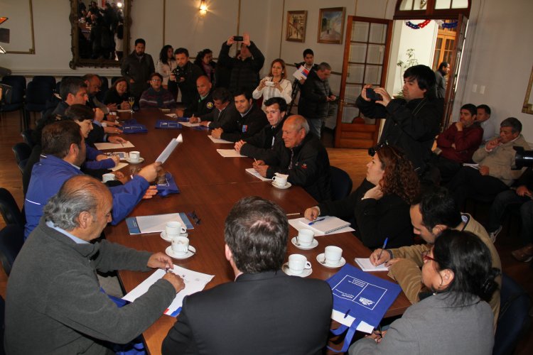 GOBIERNO JUNTO A LOS VECINOS DEFINE PLAN DE REMODELACIÓN URBANO-HABITACIONAL PARA EL SECTOR DE BAQUEDANO