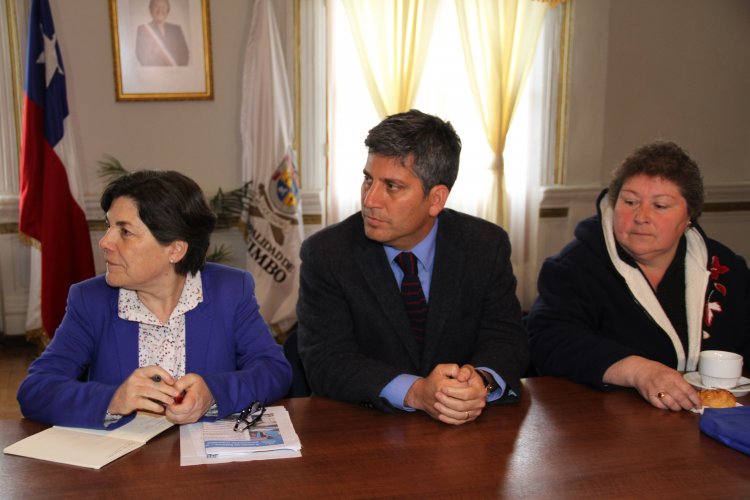 GOBIERNO JUNTO A LOS VECINOS DEFINE PLAN DE REMODELACIÓN URBANO-HABITACIONAL PARA EL SECTOR DE BAQUEDANO