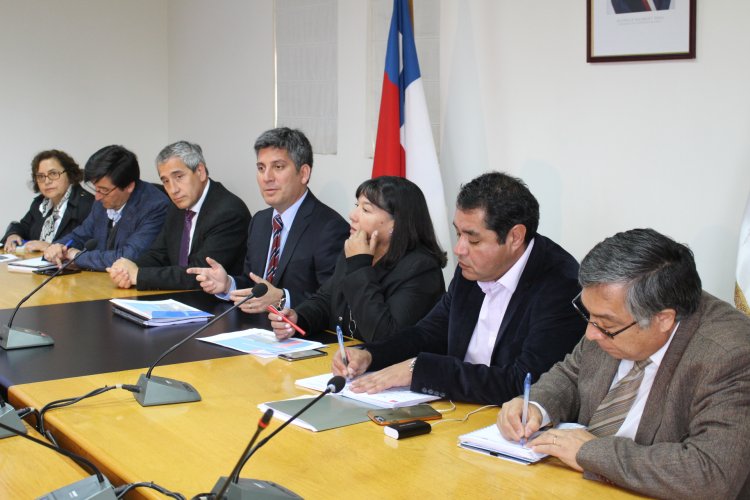 PRESENTAN ESTADO DE EMBALSES A LA BANCA PARA MEJORAR ACCESO A CRÉDITOS A AGRICULTORES REGIONALES