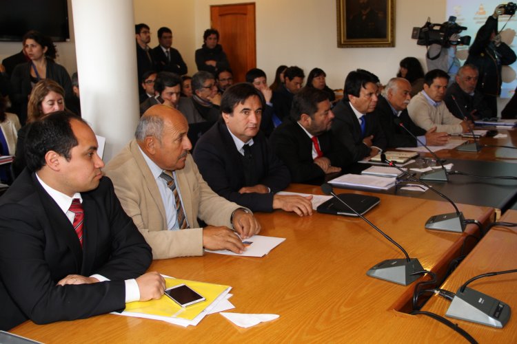 GOBIERNO CONMEMORA UN AÑO DEL 16S Y SELLA ACUERDO CON MUNICIPIOS PARA ABORDAR RECONSTRUCCIÓN