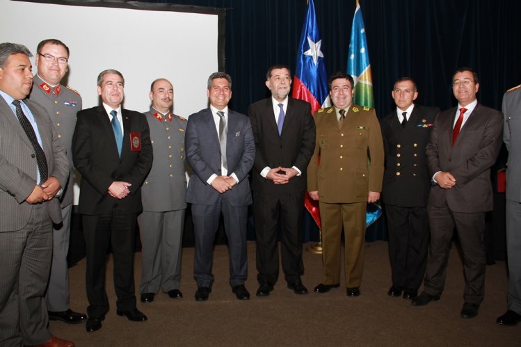 GOBIERNO CONMEMORA UN AÑO DEL 16S Y SELLA ACUERDO CON MUNICIPIOS PARA ABORDAR RECONSTRUCCIÓN