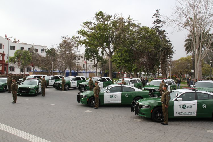 ENTREGAN NUEVOS VEHÍCULOS POLICIALES PARA CARABINEROS DE ELQUI Y LIMARÍ