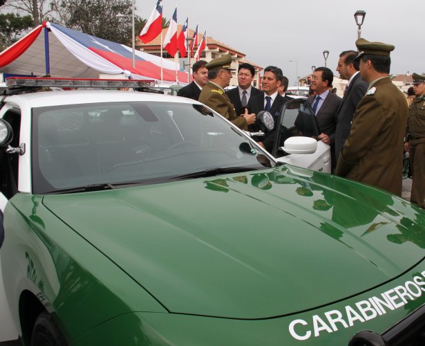 ENTREGAN NUEVOS VEHÍCULOS POLICIALES PARA CARABINEROS DE ELQUI Y LIMARÍ