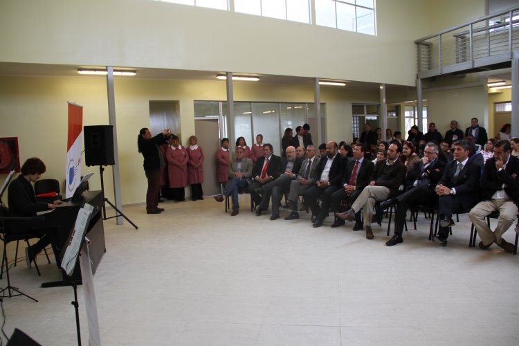 INAUGURAN CENTRO COMUNITARIO Y CULTURAL DE LA ANTENA EN LA SERENA