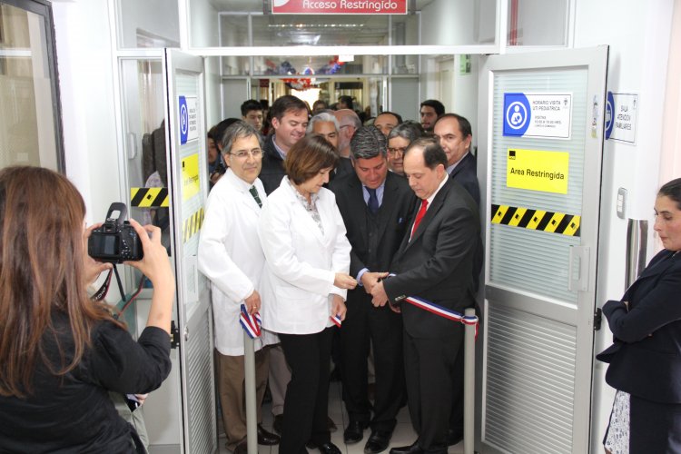 GOBIERNO INAUGURA UNIDADES DENTALES MÓVILES Y DA INICIO A LAS OBRAS CONSTRUCCIÓN DEL CESFAM EL SAUCE EN COQUIMBO