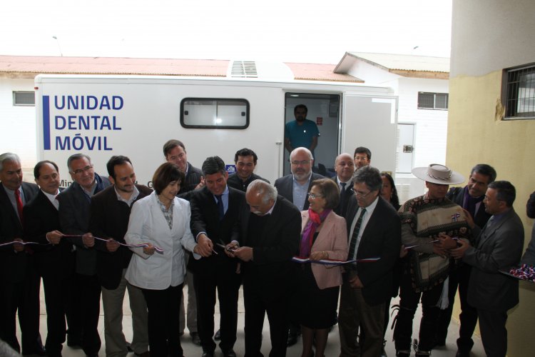 GOBIERNO INAUGURA UNIDADES DENTALES MÓVILES Y DA INICIO A LAS OBRAS CONSTRUCCIÓN DEL CESFAM EL SAUCE EN COQUIMBO