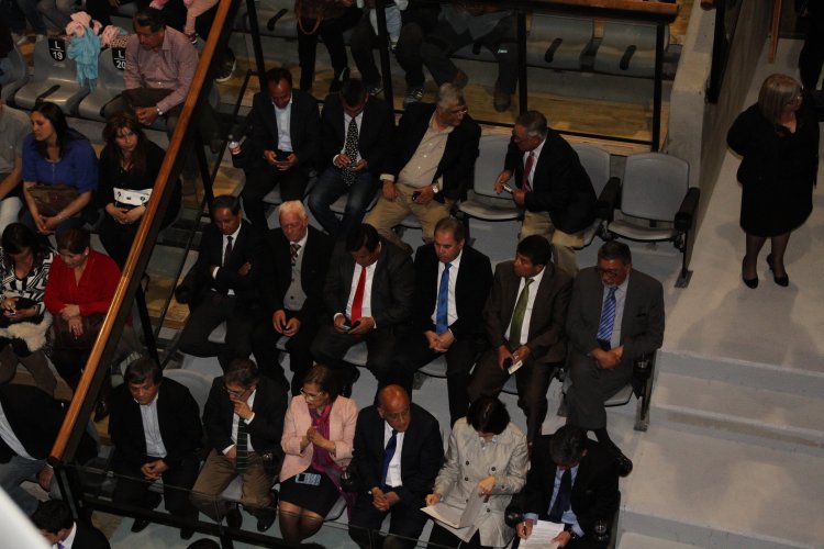 MÁS DE DOS MIL PERSONAS PARTICIPARON EN INAUGURACIÓN DEL NUEVO GIMNASIO TECHADO DE SALAMANCA