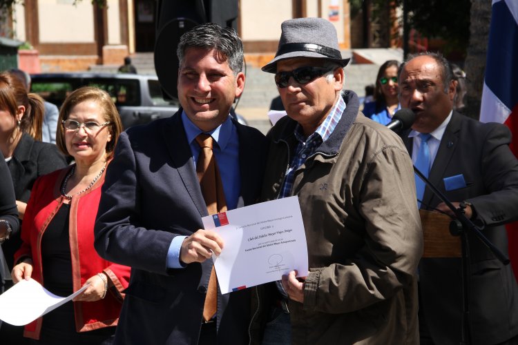 ADULTOS MAYORES DESARROLLARÁN SUS PROYECTOS CON RECURSOS OTORGADOS POR EL GOBIERNO A TRAVÉS DE SENAMA