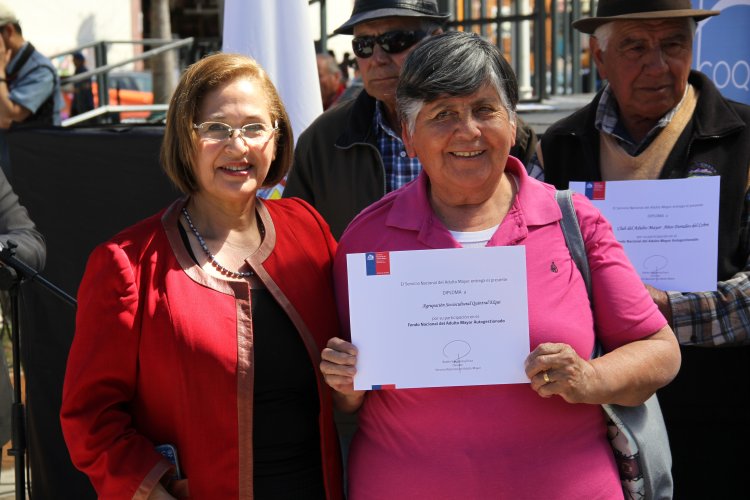 ADULTOS MAYORES DESARROLLARÁN SUS PROYECTOS CON RECURSOS OTORGADOS POR EL GOBIERNO A TRAVÉS DE SENAMA