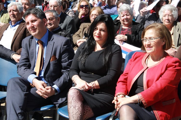 ADULTOS MAYORES DESARROLLARÁN SUS PROYECTOS CON RECURSOS OTORGADOS POR EL GOBIERNO A TRAVÉS DE SENAMA