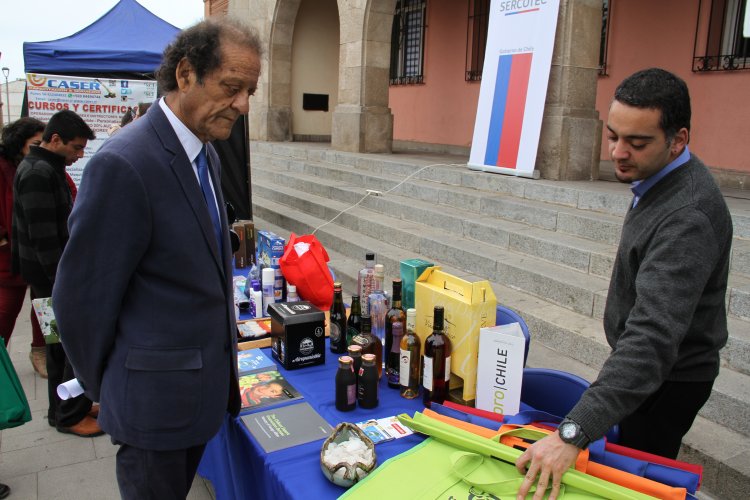 CON MUESTRA DE EMPRENDIMIENTOS LOCALES GOBIERNO PROMUEVE SEMANA DE LA PYME