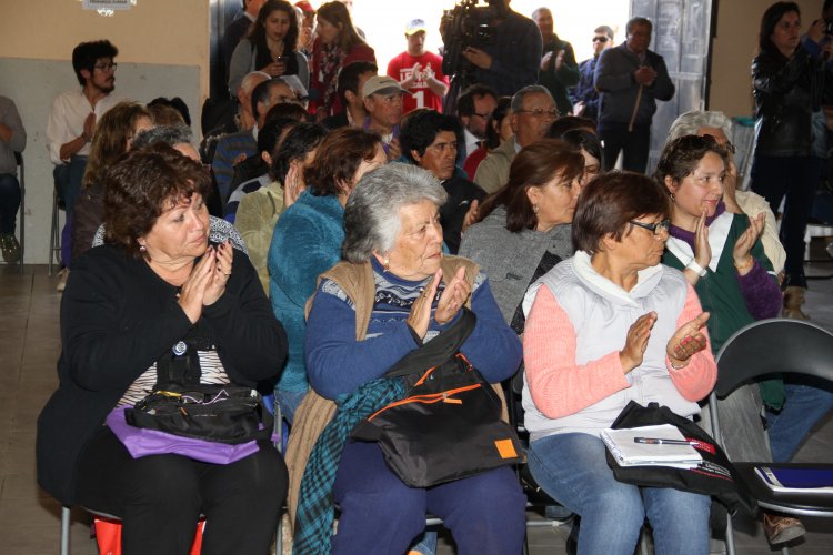 DESPUÉS DE 5 AÑOS EL GOBIERNO REGIONAL RETOMÓ OBRAS DEL ALCANTARILLADO EN HUENTELAUQUÉN NORTE