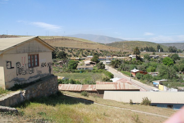 DESPUÉS DE 5 AÑOS EL GOBIERNO REGIONAL RETOMÓ OBRAS DEL ALCANTARILLADO EN HUENTELAUQUÉN NORTE