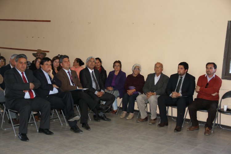 DESPUÉS DE 5 AÑOS EL GOBIERNO REGIONAL RETOMÓ OBRAS DEL ALCANTARILLADO EN HUENTELAUQUÉN NORTE