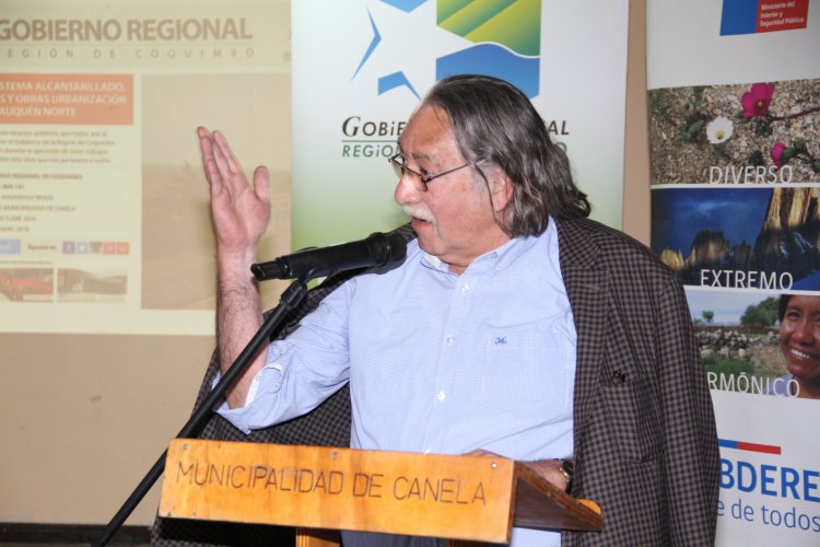 DESPUÉS DE 5 AÑOS EL GOBIERNO REGIONAL RETOMÓ OBRAS DEL ALCANTARILLADO EN HUENTELAUQUÉN NORTE