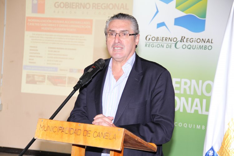 DESPUÉS DE 5 AÑOS EL GOBIERNO REGIONAL RETOMÓ OBRAS DEL ALCANTARILLADO EN HUENTELAUQUÉN NORTE