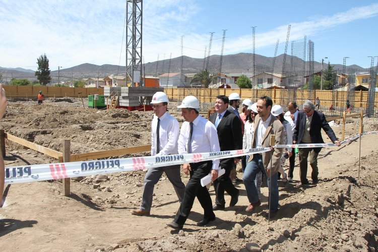 TREINTA MIL USUARIOS DE OVALLE SE ATENDERÁN EN NUEVO CENTRO DE SALUD FAMILIAR FINANCIADO POR EL GOBIERNO
