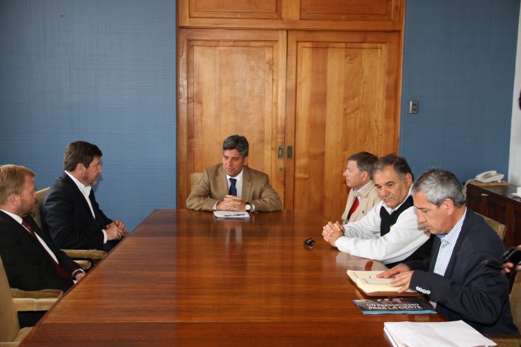 INTENDENTE IBÁÑEZ Y CIDERE ABORDAN DESAFÍOS PARA FACILITAR INVERSIONES Y CREAR EMPLEOS