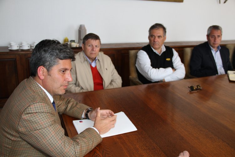 INTENDENTE IBÁÑEZ Y CIDERE ABORDAN DESAFÍOS PARA FACILITAR INVERSIONES Y CREAR EMPLEOS