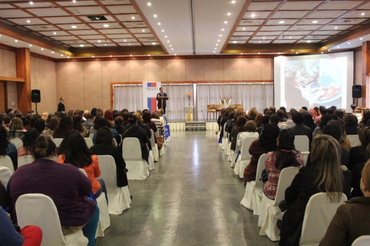 SEMINARIO DE EMPRENDIMIENTO FEMENINO CONGREGÓ A MÁS DE 200 MUJERES EN LA SERENA