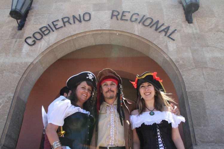 FUNCIONARIOS DEL GOBIERNO REGIONAL DE COQUIMBO CELEBRAN SUS 20 AÑOS