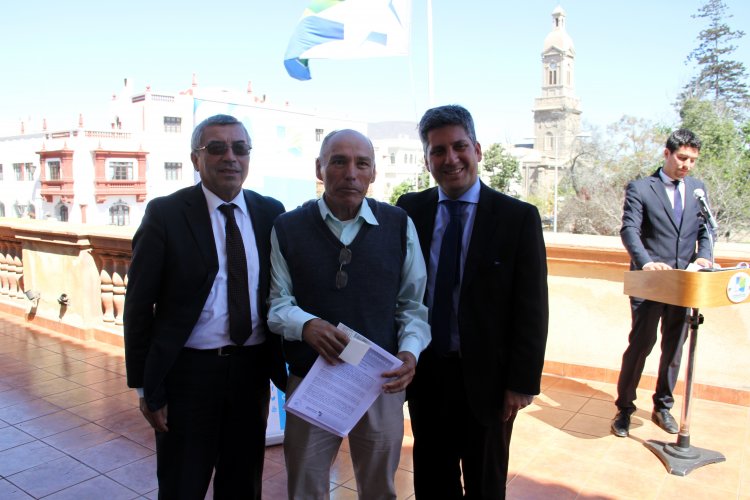 GOBIERNO REGIONAL ENTREGA RECURSOS A LOS GANADORES DEL PRIMER FONDO EDITORIAL BINACIONAL