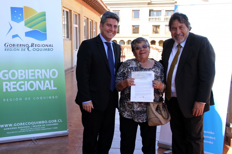 GOBIERNO REGIONAL ENTREGA RECURSOS A LOS GANADORES DEL PRIMER FONDO EDITORIAL BINACIONAL