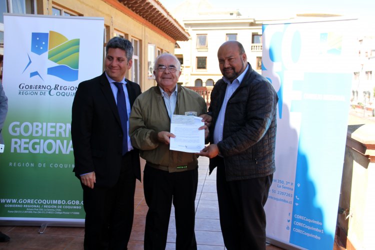 GOBIERNO REGIONAL ENTREGA RECURSOS A LOS GANADORES DEL PRIMER FONDO EDITORIAL BINACIONAL